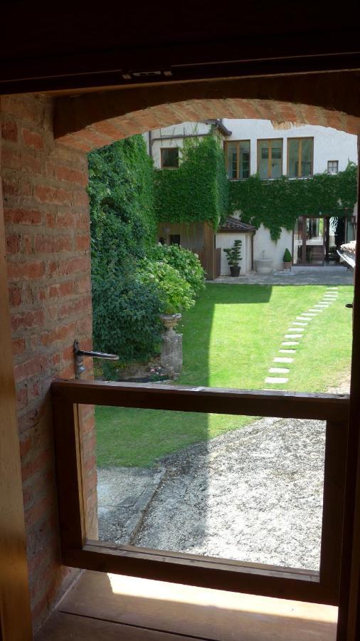 Clos De Mont July, Architecture Xviiie Au Coeur De La Nature Ceyzeriat Екстериор снимка