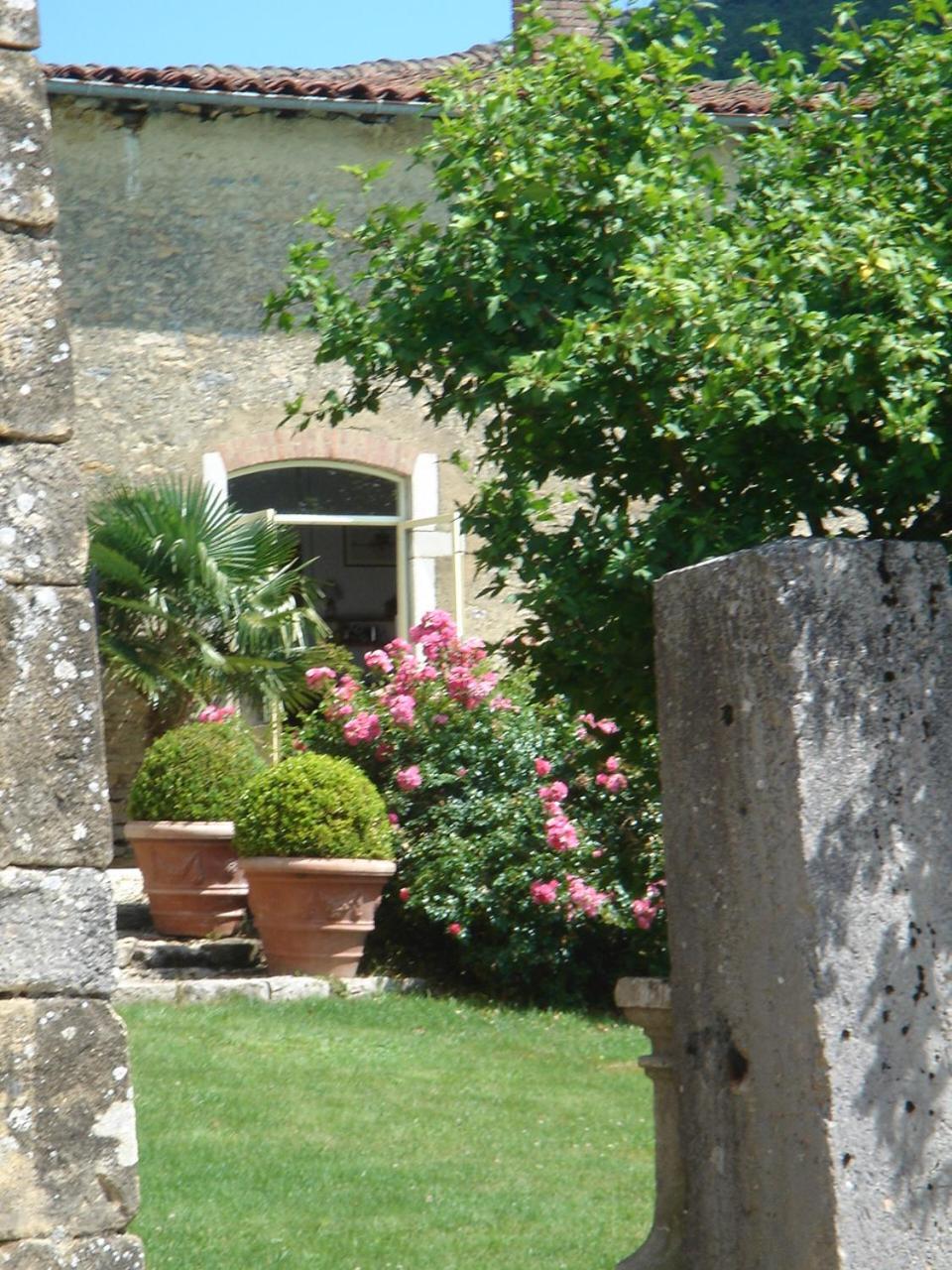 Clos De Mont July, Architecture Xviiie Au Coeur De La Nature Ceyzeriat Екстериор снимка
